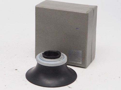 Pentacon eyecup with bayonnet