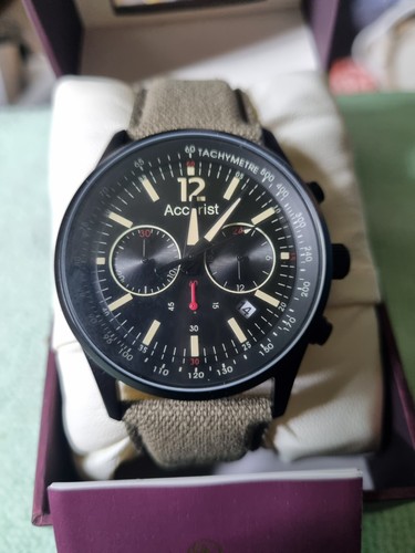 New accurist sports calandar - new,