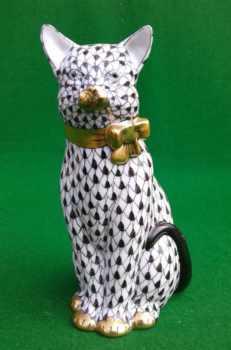 Herend black fishnet cat with - fishnet,