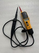 1 pcs only Fluke T150 VDE or Fluke T150/function intact, appearance defective/