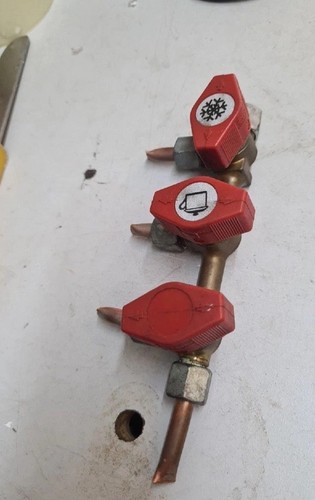 Caravan gas manifold gang - manifold,