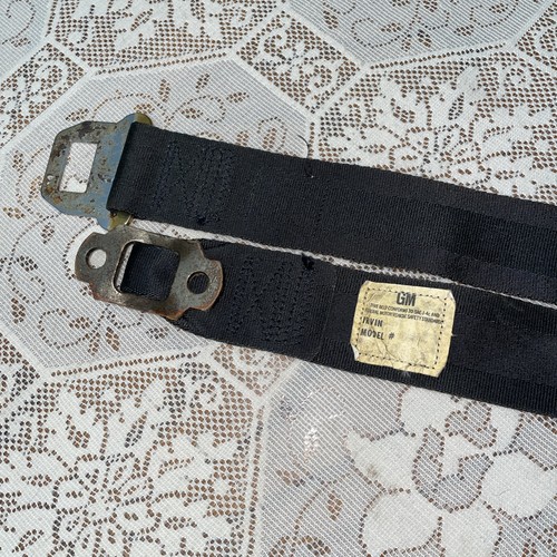 Chevrolet irvin seatbelt - gm,