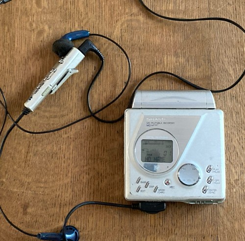 Sharp mini disc player - sharp,