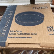 Pampered Chef Mini-Baker 8" Stoneware Pie Dish Brand New In Box