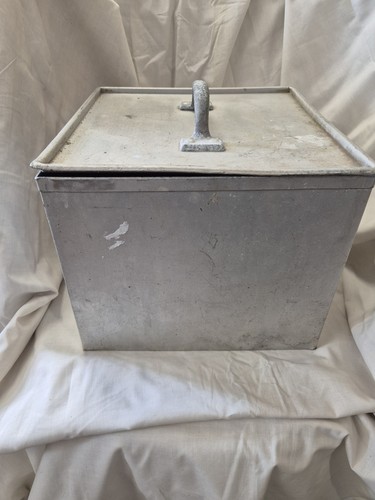 Galvanised metal feed bin - galvanised,