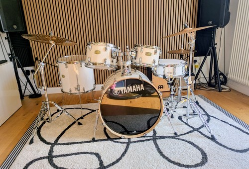 Yamaha acoustic drum kit - acoustic,