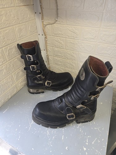 New rock 373 - new, black
