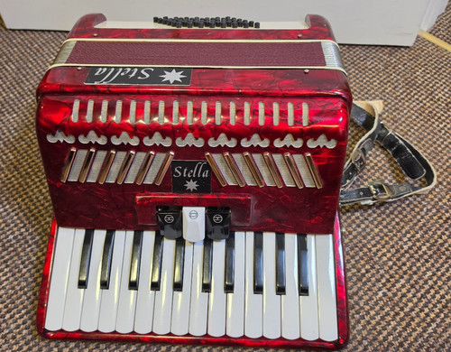 Piano accordion bass - piano,