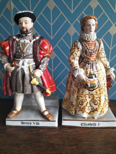 Alfretto porcelain figurines - porcelain,