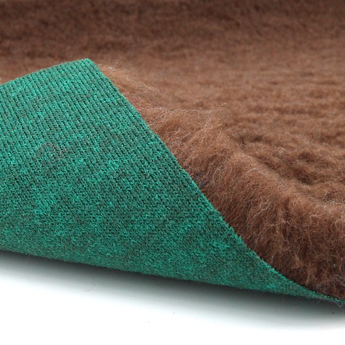 Vet bed green back brown