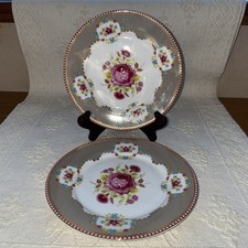 PIP HOME FLOWER SIDE PLATES X 2. Measures 17.5cm in diameter. Lovely plates