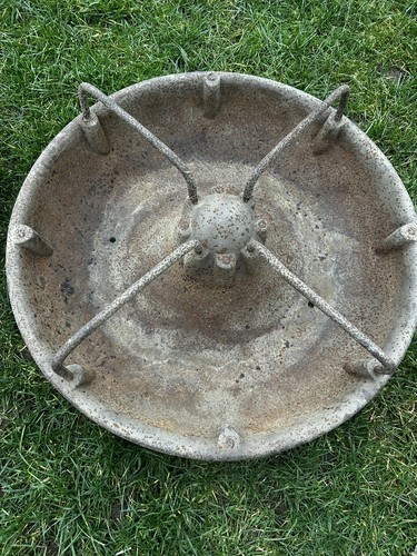 Cast iron pig troughs heavy - iron,
