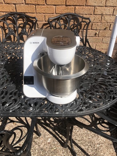 Bosch 700w stand mixer - 3.9l,