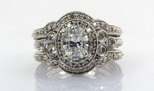 Stunning Diamond Engagement Ring in 18k White Gold 1.29 Carats - Size 6.5