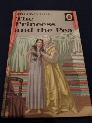 Ladybird book the princess - book:,