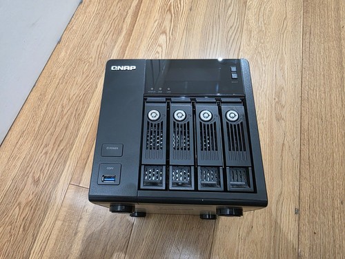 Qnap turbo nas 453 pro - turbo, ts-453