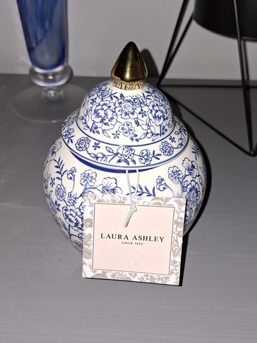 Laura ashley blue lace scented - blue,