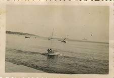 OLD PHOTO - VINTAGE SNAPSHOT - SEA PEDAL RODS 1936 - PEDAL BOAT