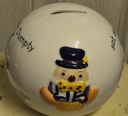 Vintage round aynsley humpty - vintage,