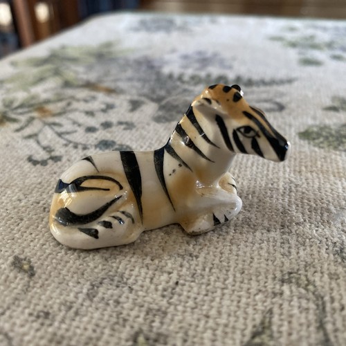 Vintage ceramic lying - vintage, zebra