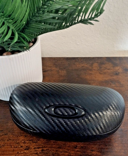 Oakley carbon fiber - carbon,