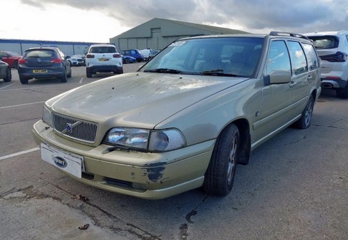 2000 volvo v70 breaking - v70,