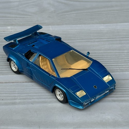 Burago lamborghini countach - lamborghini,