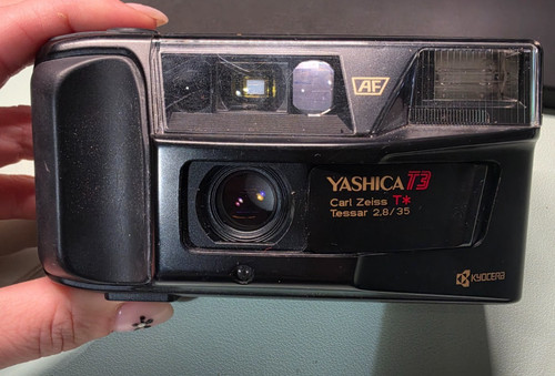 Yashica 35mm point - point, and