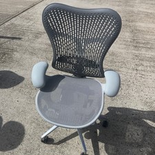 Authentic Herman Miller Mirra 2 Task Chair Butterfly Back, Fully adj Arms & Seat