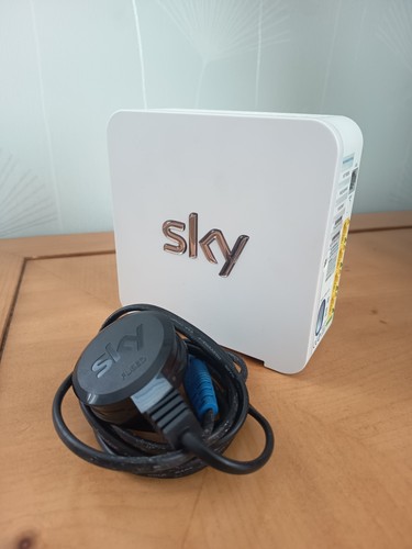 Sky hub sr101 - hub, wireless