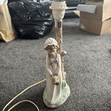Nao Lamp "Girl with Basket of Flowers"