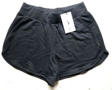 NIKE YOGA STUDIO TRAINING