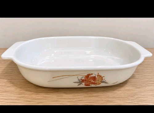Vintage rare pyrex white - rare,