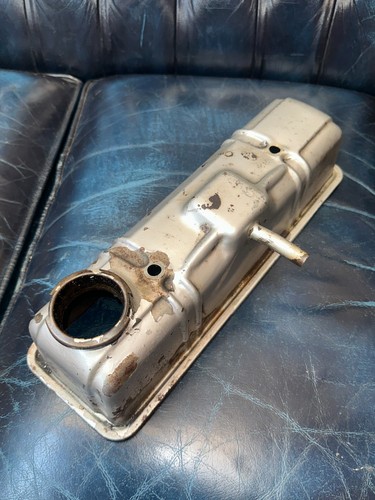 Engine rocker cover triumph - -,