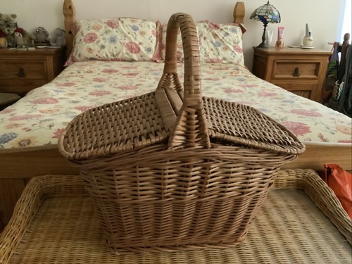 Vintage wicker lidded shopping - vintage,