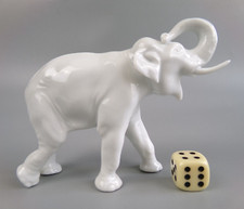 Augarten Wien Elephant Figurine. White. Vintage. Vienna. 12cm x 8.5cm DAMAGED