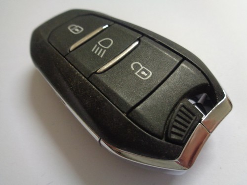 Genuine peugeot smart car key - genuine,