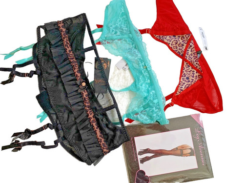 Suspender belt job - lot, 16