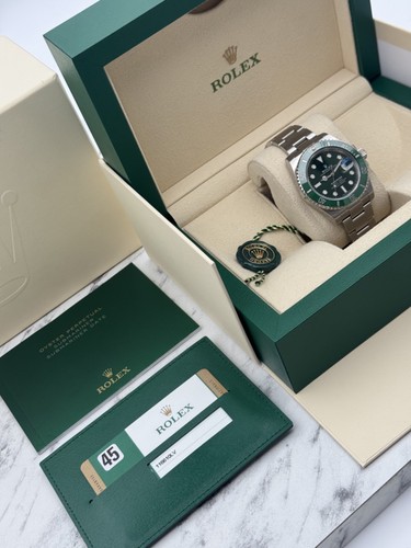 Rolex submariner hulk 116610lv - submariner,