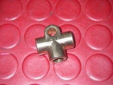 Distributor brake line brake