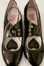 NWOT PIN UP COUTURE WIGGLES