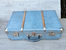 VINTAGE BLUE SUITCASE RETRO
