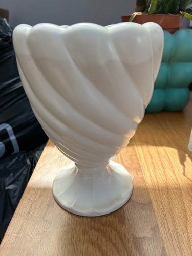 Vintage beswick cream swirl - cream,