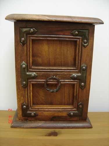 Rustic solid wood key cabinet