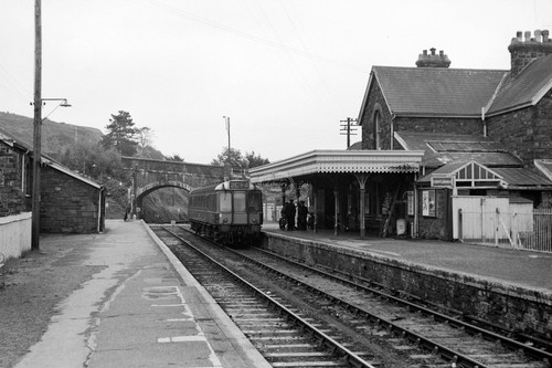 Photo british railways stn - photo,