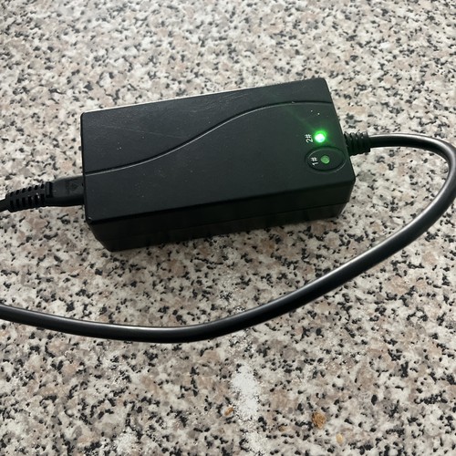 Strident che24 24v - 24v, 2a