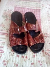 Ladies red snakeskin Fly Flot Comfort Sandals-size 6