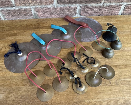 Joblot vintage brass hand - joblot,