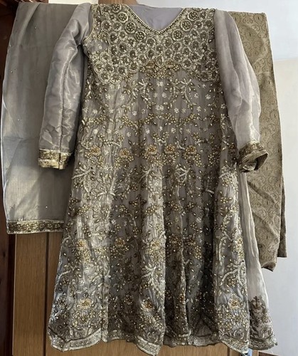 Pakistani partywear - pakistani,