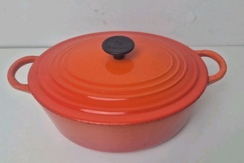 Creuset cast iron - cast,
